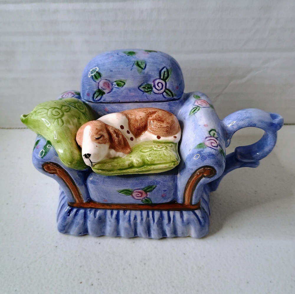 Source Unknown Blue and Green Dog Figurine